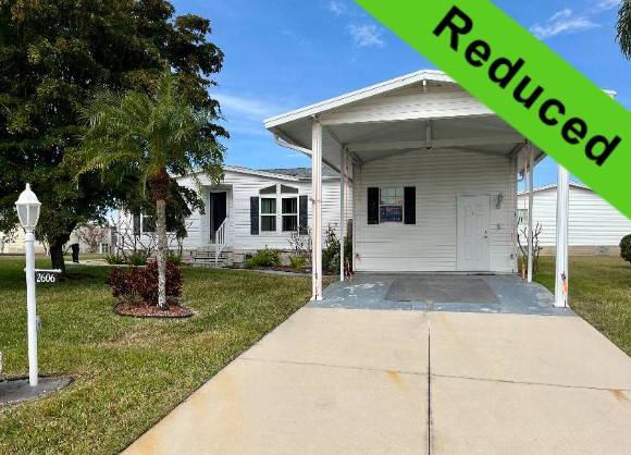 Mobile home for sale in Palmetto, FL